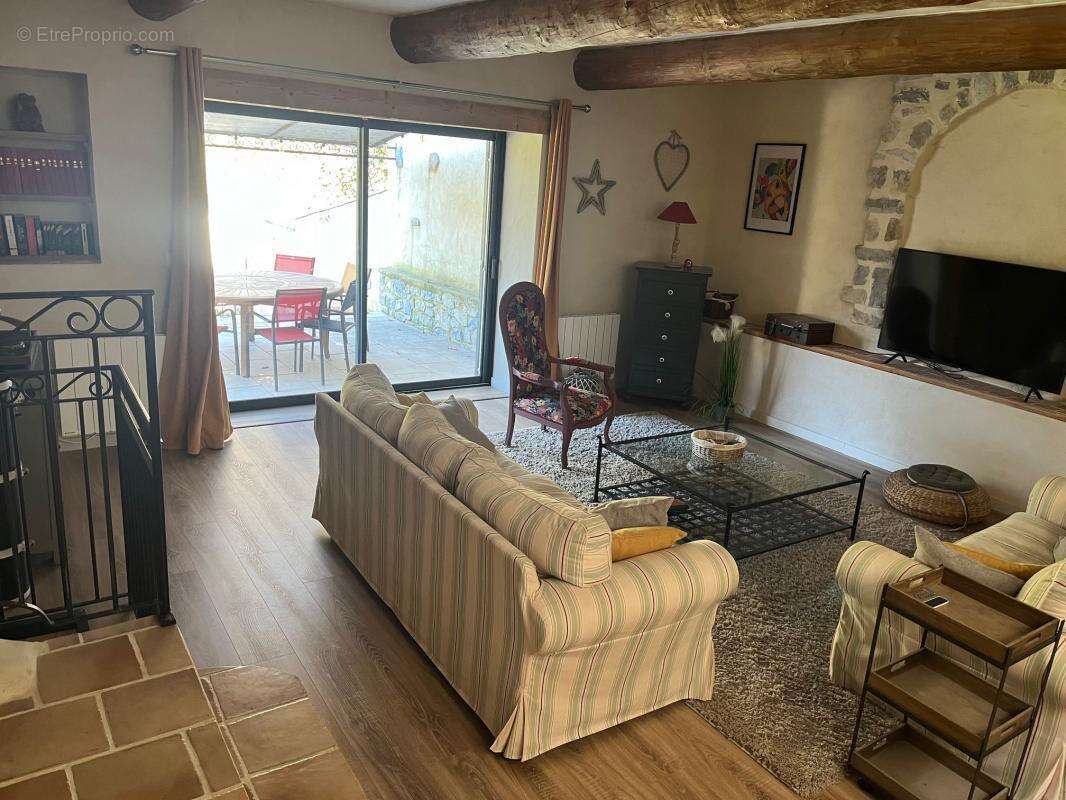 Maison à BUIS-LES-BARONNIES