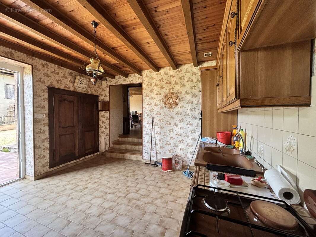 Maison à SAINT-PIERRE-LE-VIEUX