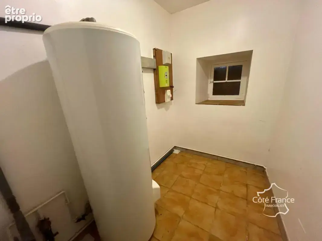 Charmante longère de 160 m2 habitables avec dépendances et j - photo 9