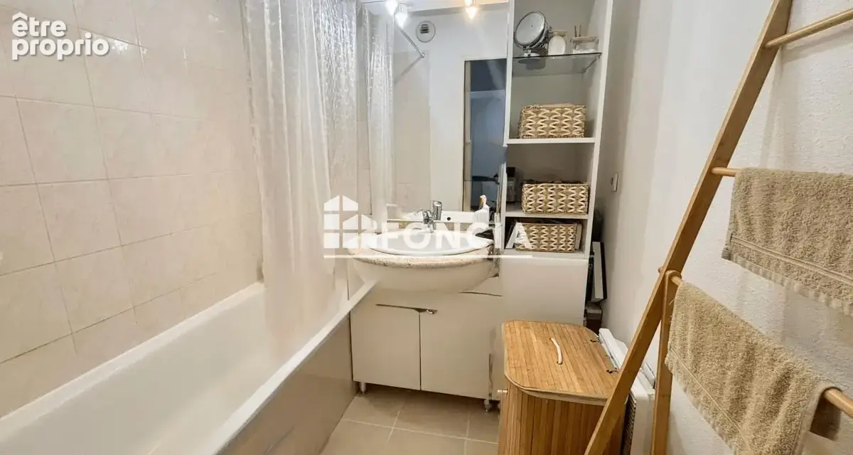 Hauteurs St Laurent du Var - Appartement 2 pièces 43.74m2 - parking - piscine -loué - photo 7
