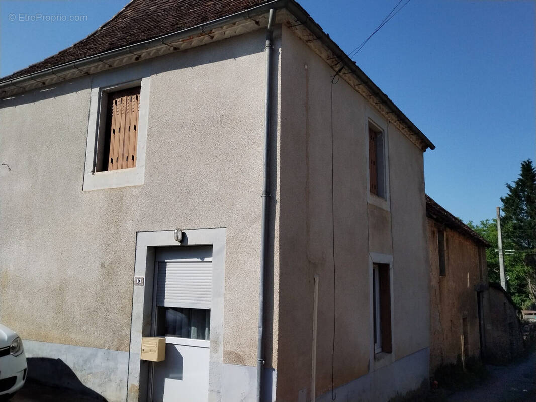 Maison à SAINT-MARTIAL-D'ALBAREDE