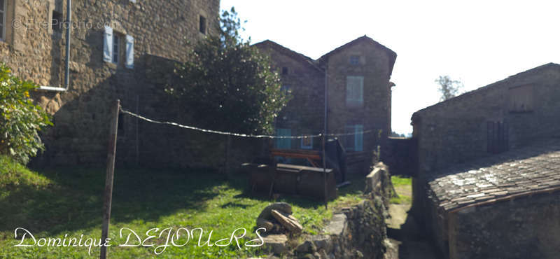 Maison à SAINT-MAURICE-EN-CHALENCON