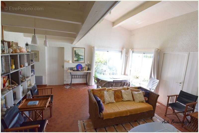 Maison à vendre 4 pièces LES PORTES EN RE (17) à 5' de la mer - photo 4