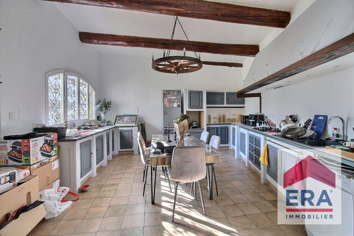 Appartement à COURTHEZON