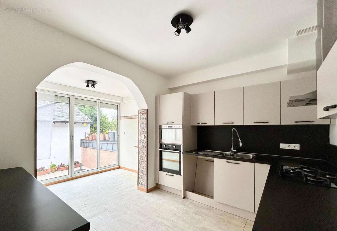   - Maison à ANGERS