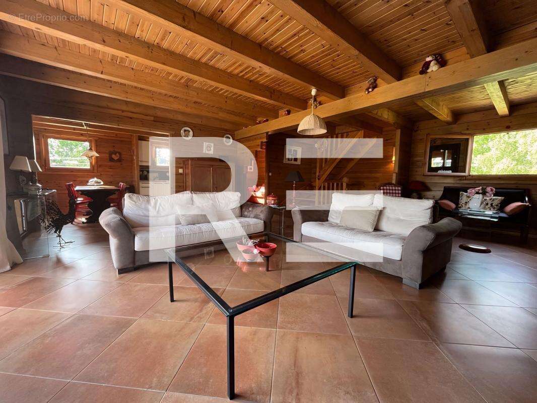 Maison à SAINT-SAUVEUR-CAMPRIEU