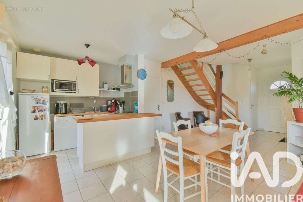 Photo 3 - Maison à CHERRE