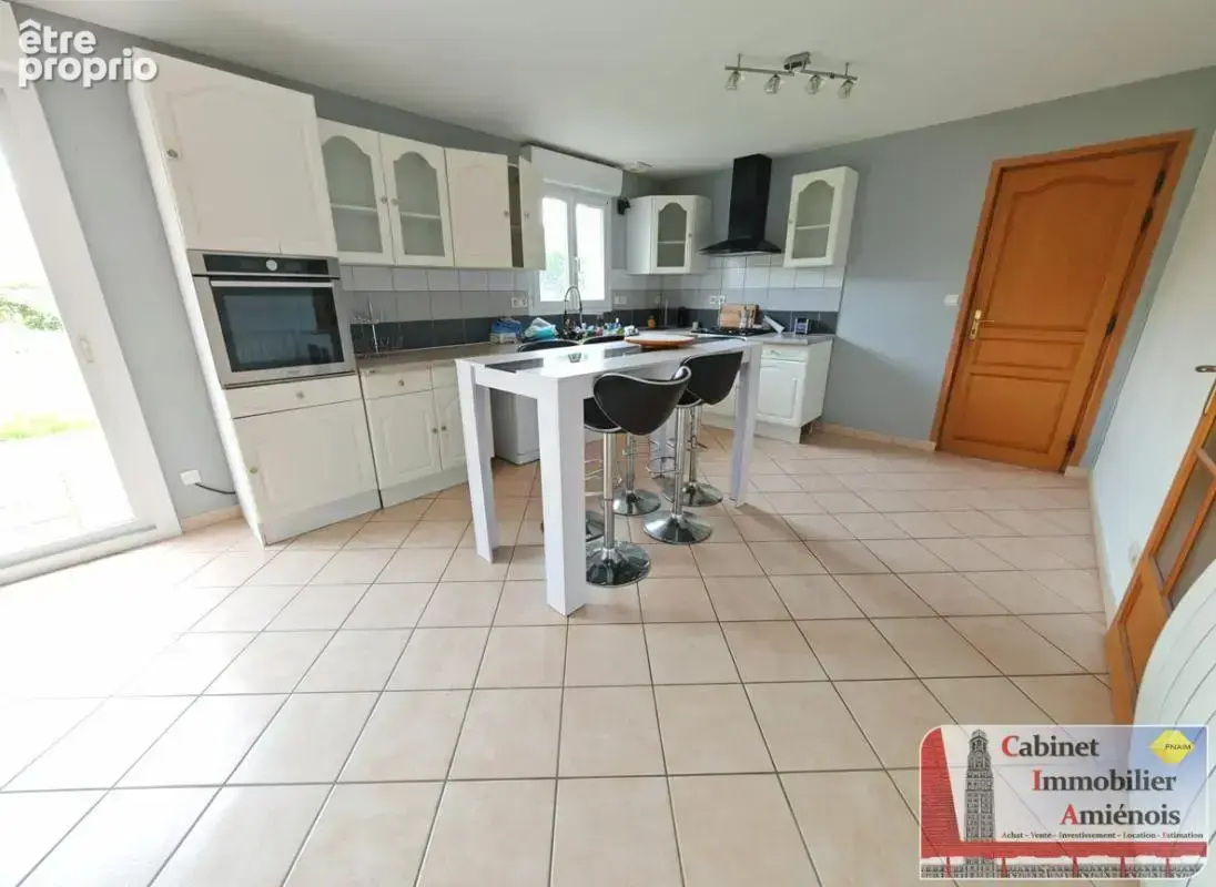 Flesselles : Pavillon individuel 136m2 avec 4 chambres, terr - photo 2