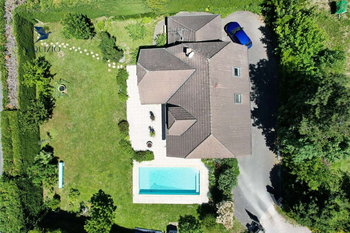 Maison à SAINT-CERGUES