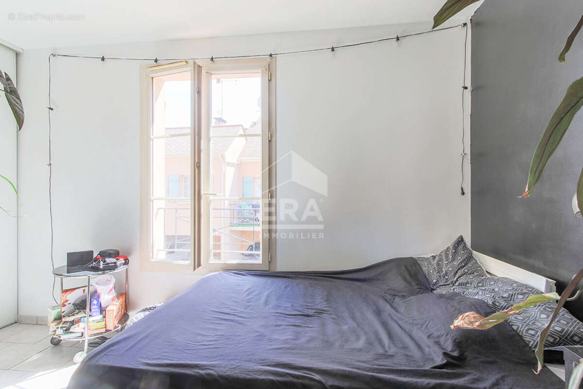 Appartement à BEYNES