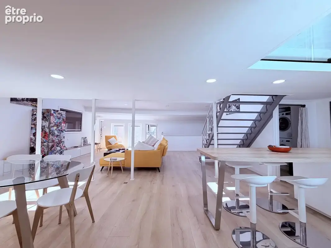 Cannes Banane — Dernier étage d'exception : loft sous les toits de 130 m² - photo 6