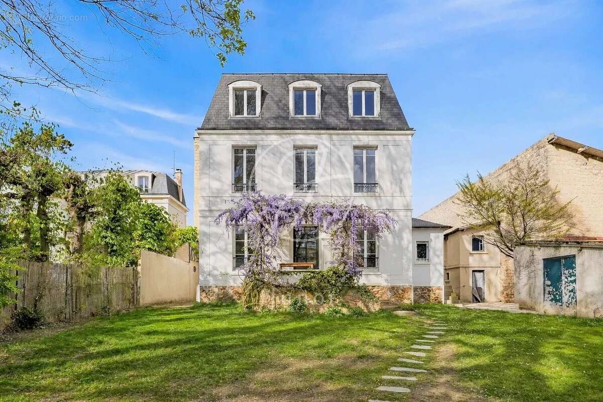 Maison à LE VESINET