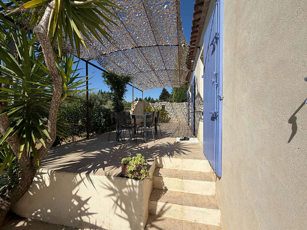 ARLES  : Maison d'exception sur un  terrain 4500m² - photo 3