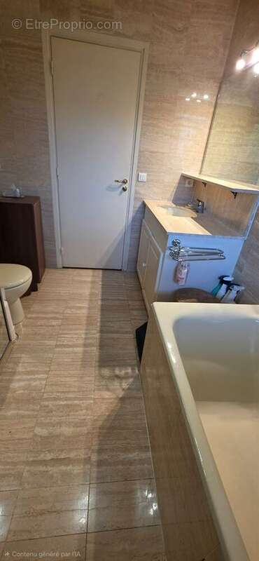 Appartement à PARIS-17E