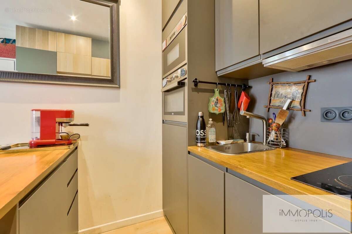 Appartement à PARIS-18E