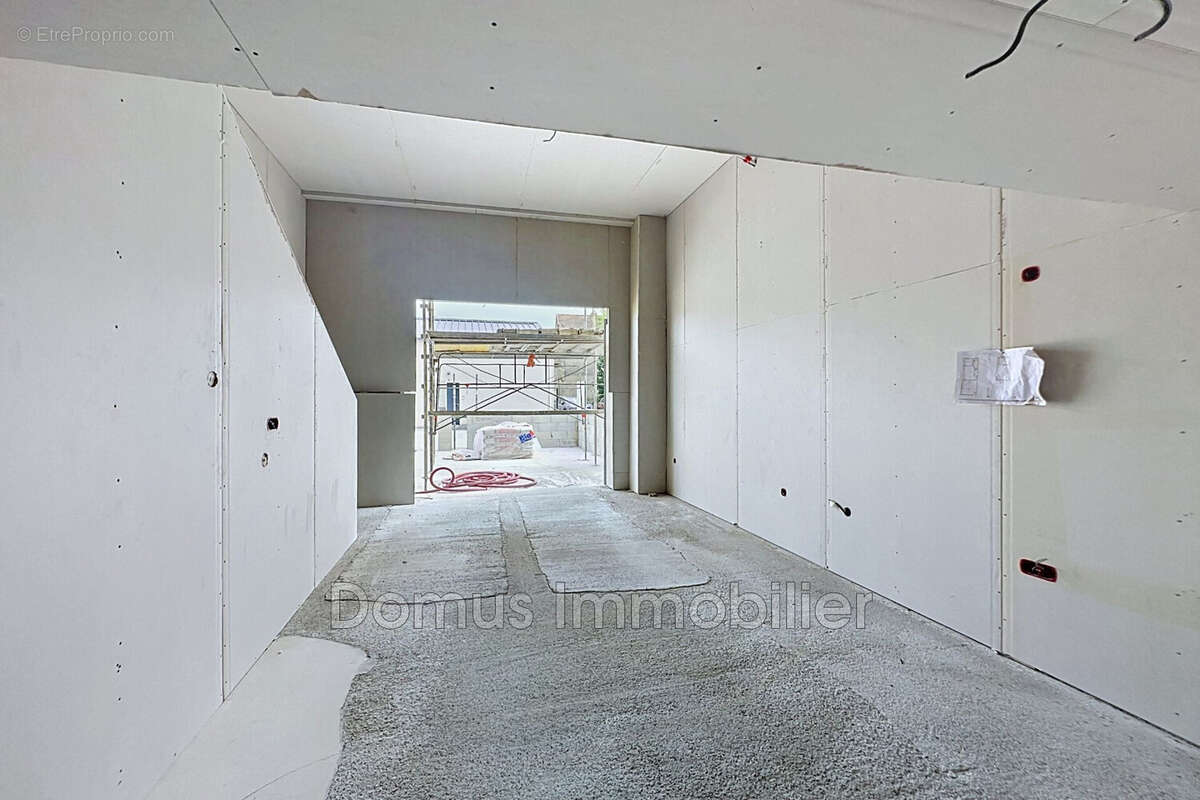 Appartement à PERNES-LES-FONTAINES