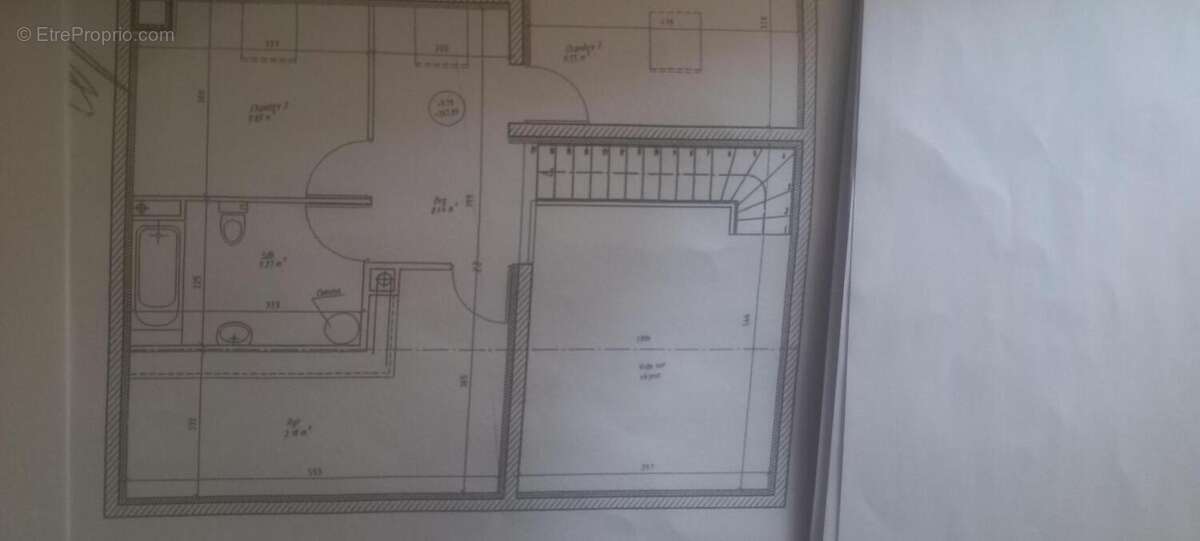   - Appartement à CHONAS-L'AMBALLAN