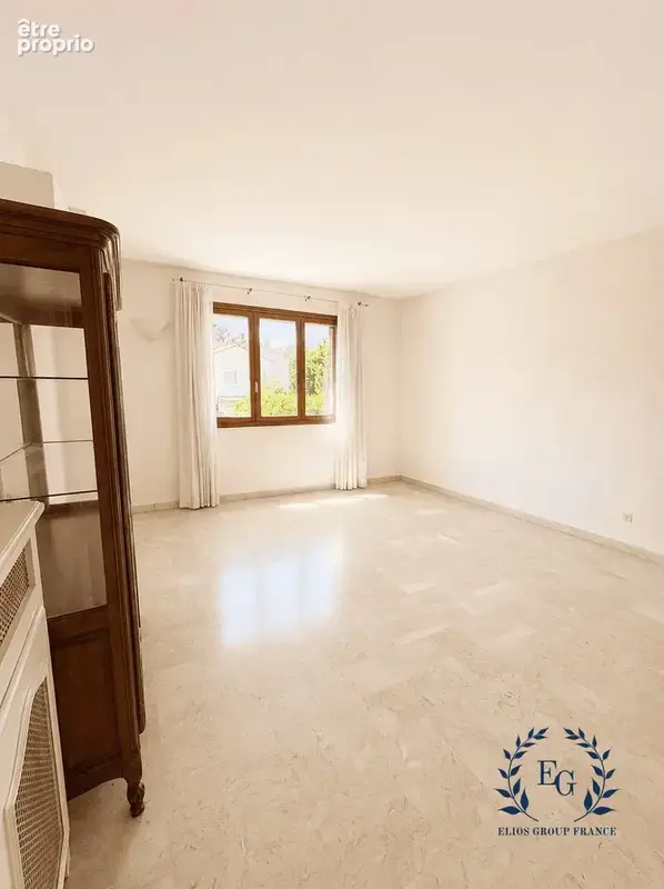 Maison 7 pièces 175 m² à vendre à Hyeres (83400) - photo 7