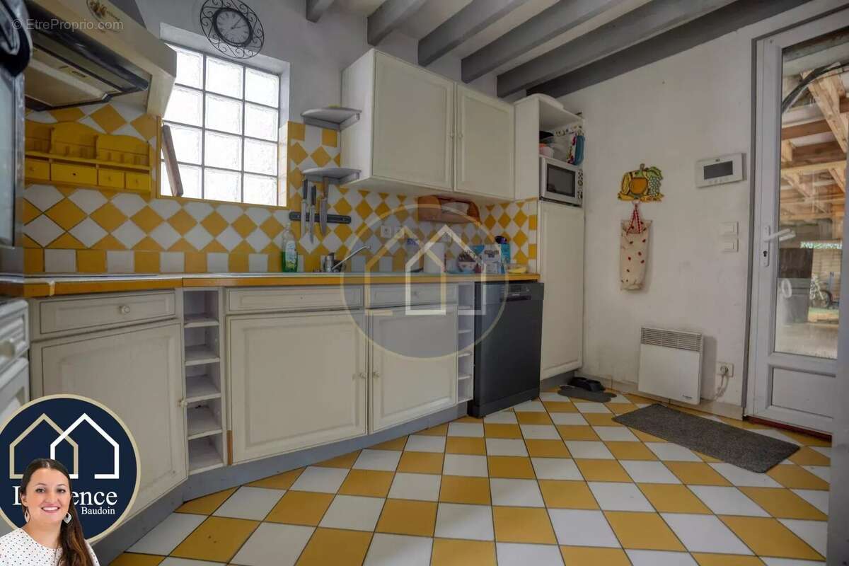 Maison à FAVEROLLES