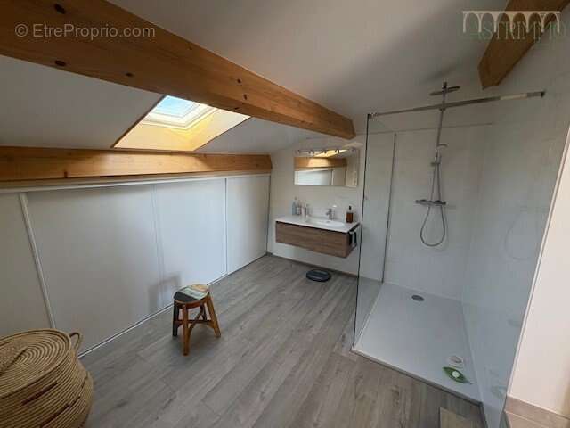 Maison à RESTINCLIERES