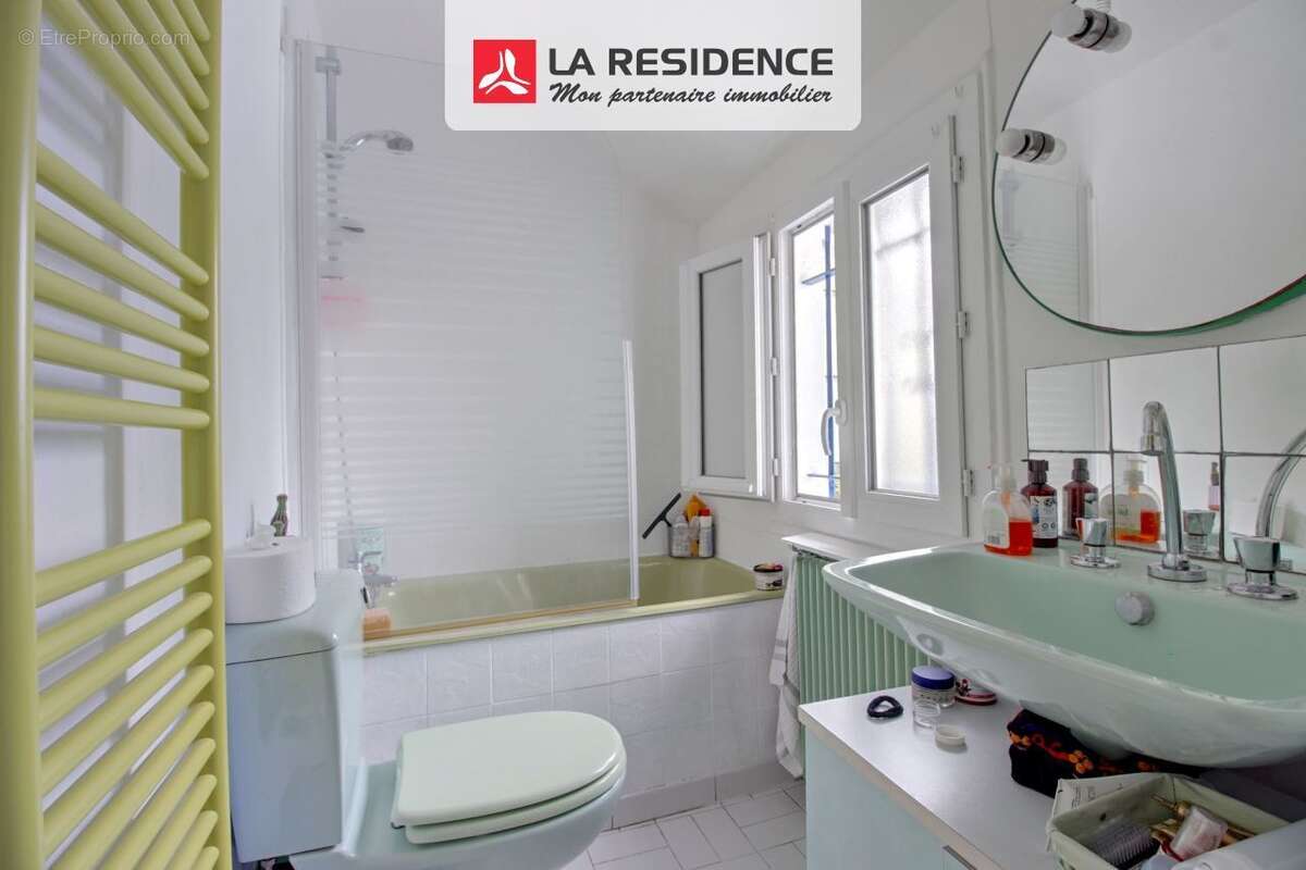 Maison à SARTROUVILLE