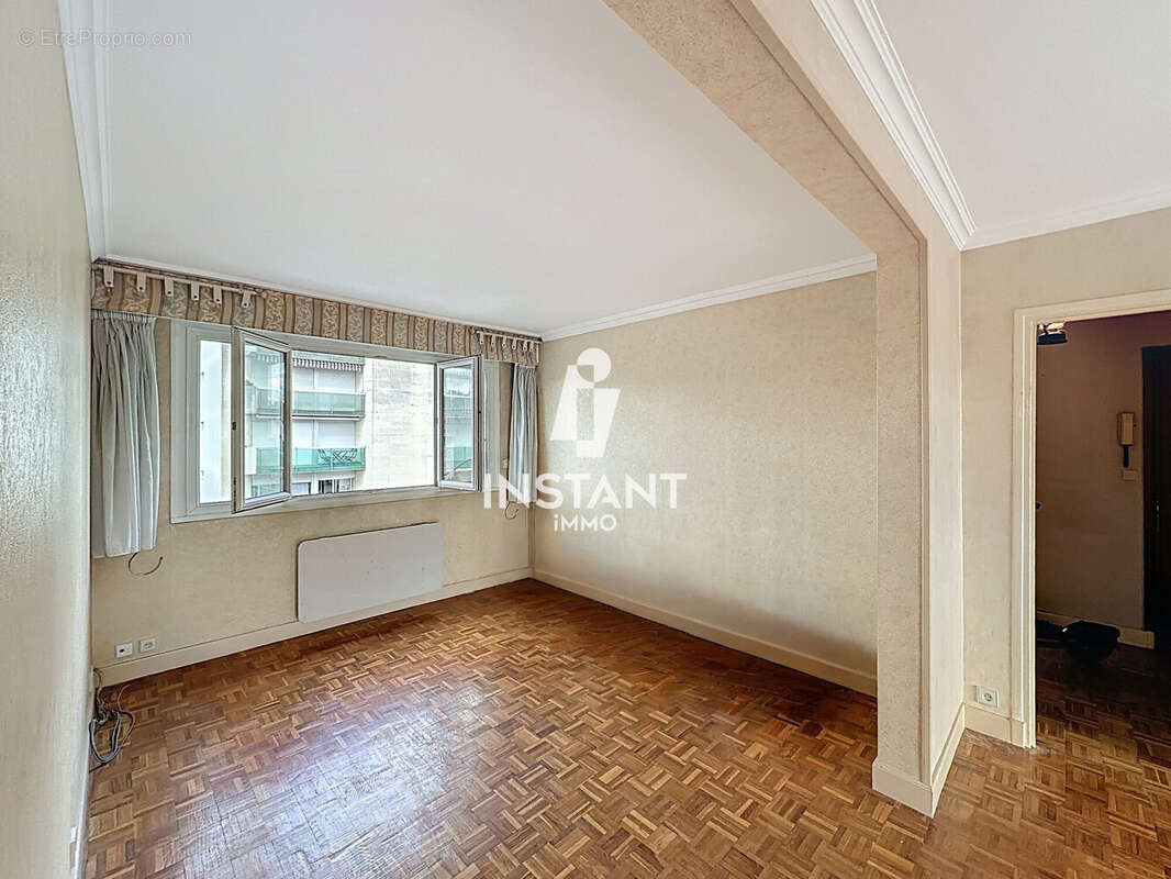 Appartement à SAINT-MAUR-DES-FOSSES