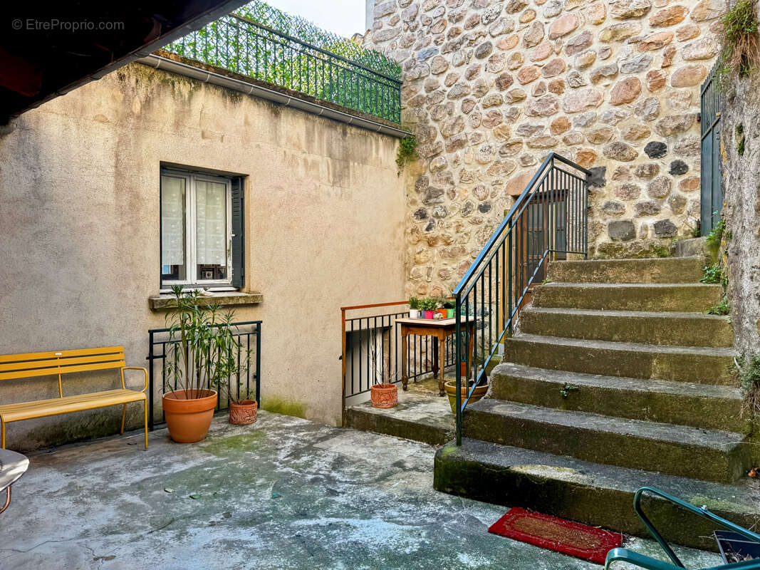 Maison à ANTRAIGUES-SUR-VOLANE