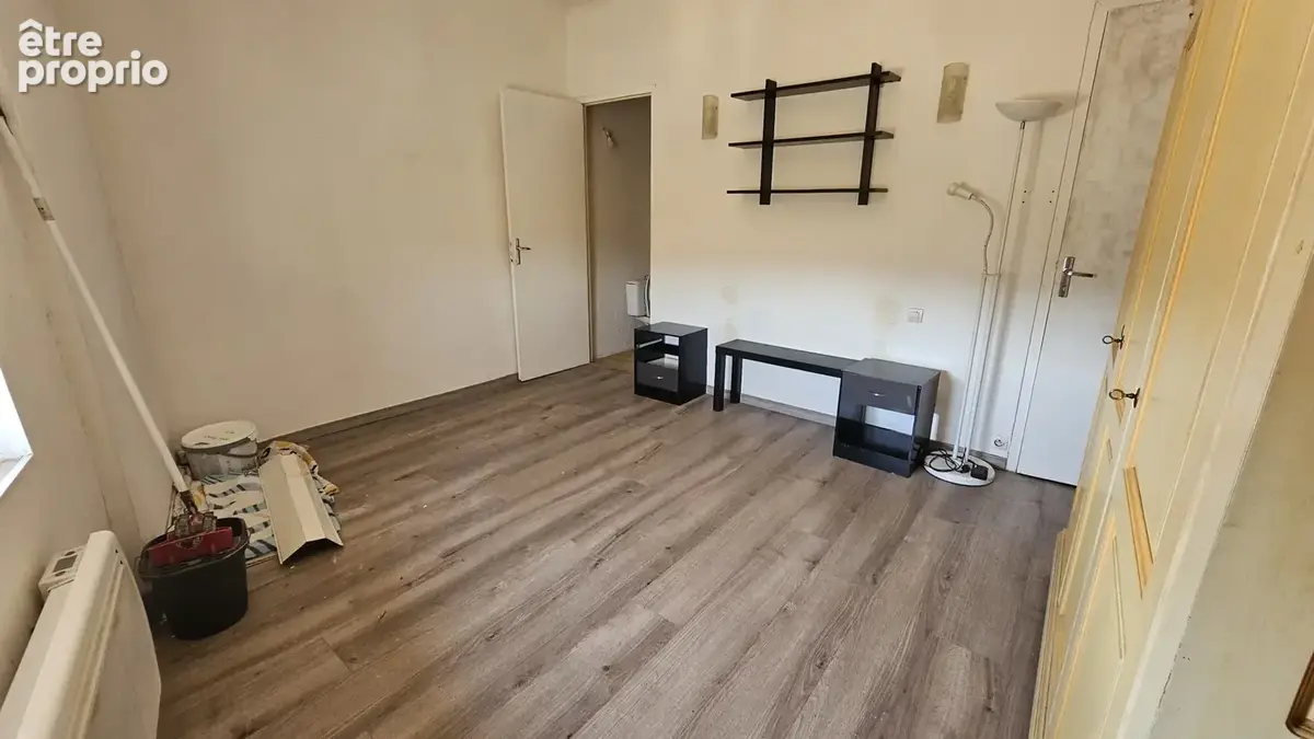 Offrant une tres belle vue - 2 appartements de 32 et 35 m2 et une cave de 35m2 - photo 3