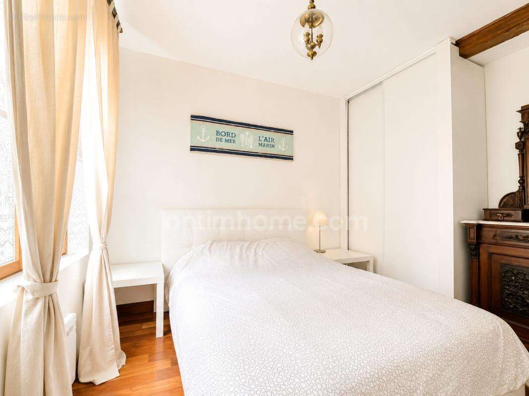 Appartement t2 honfleur centre – 52 m² – charme – vieux bassin à pied – faibles charges - parking a proximite - photo 7