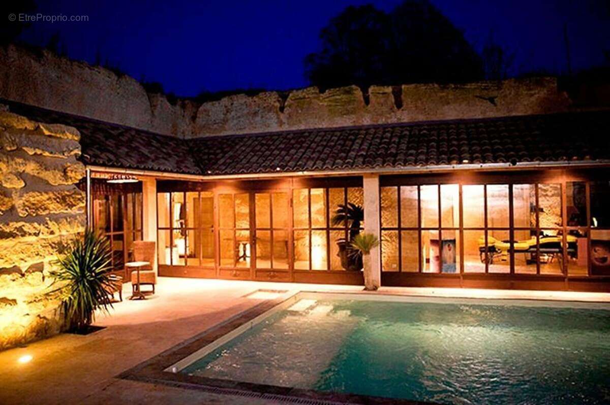 Maison à SAINT-EMILION