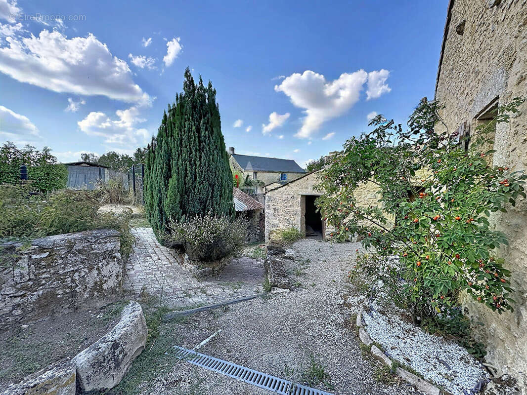 Maison Aubigne Sur Layon 6 pièce(s) 145 m2 - photo 11