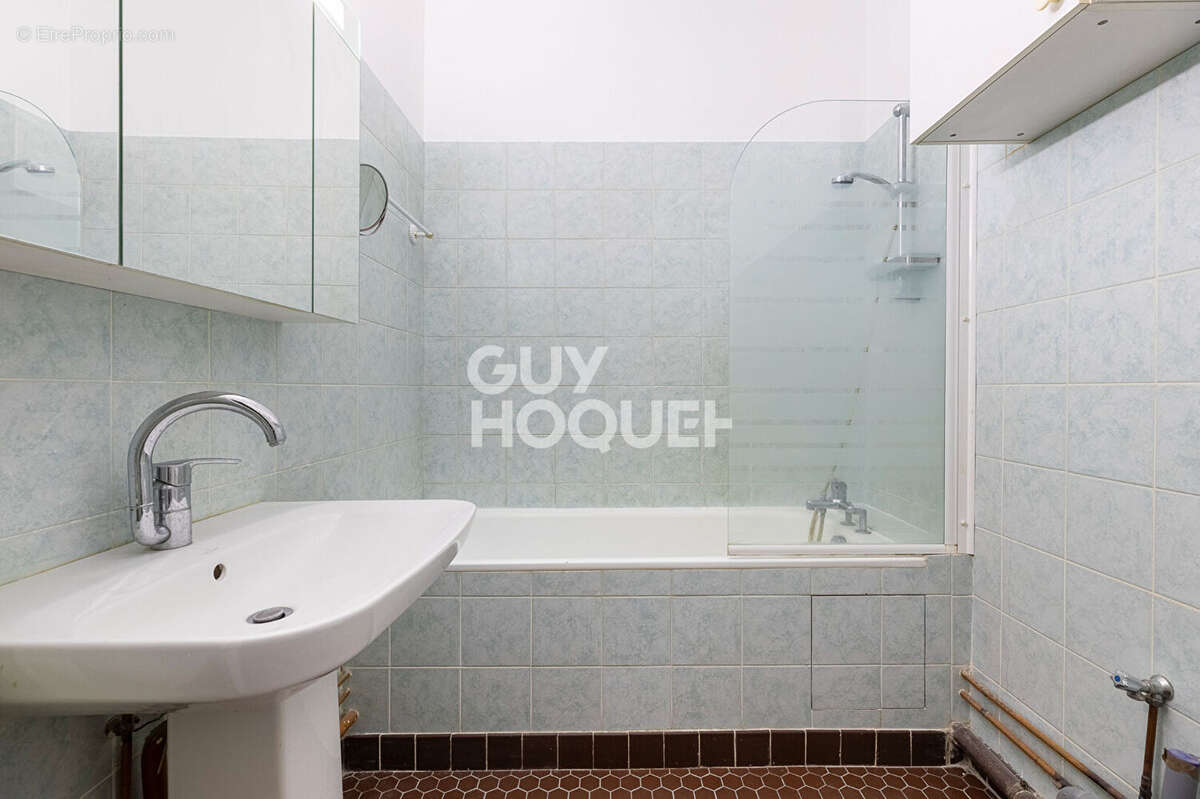 Appartement à PARIS-15E