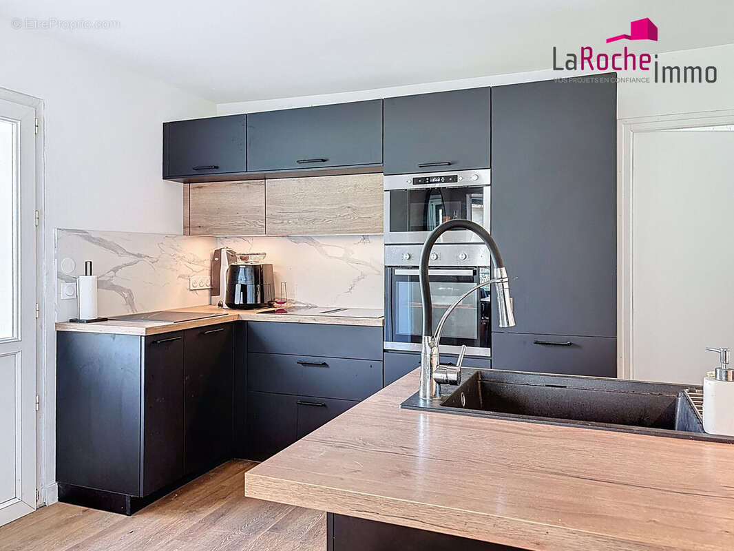 Maison à LA ROCHE-MAURICE