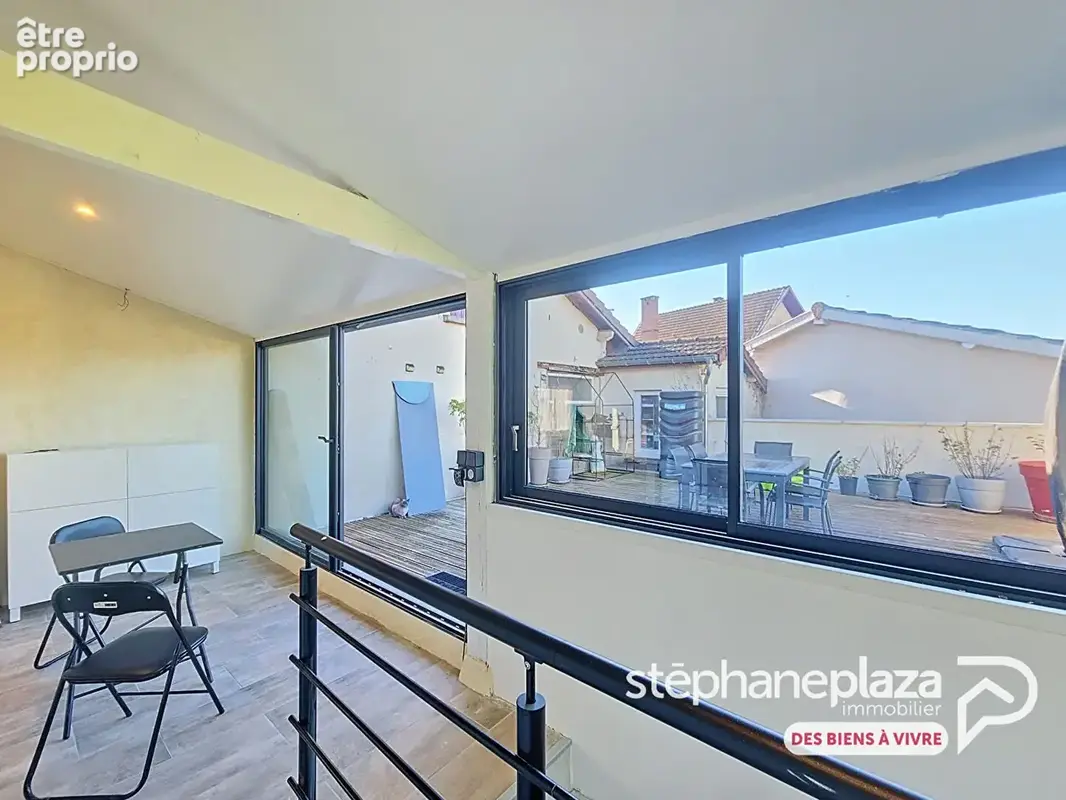 Maison de village à Villieu-Loyes-Mollon - 3 chambres - 127m² habitables - terrasse 47m² - véranda 16m² - garage 54m²  259 000 - photo 6