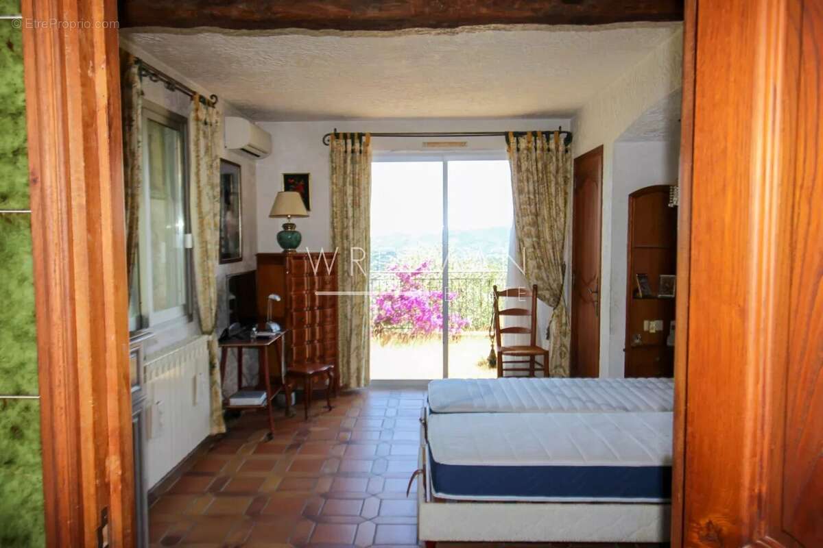 Maison à SPERACEDES