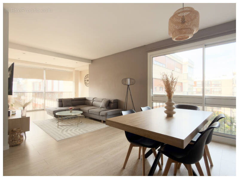 Appartement à FONTENAY-LE-FLEURY