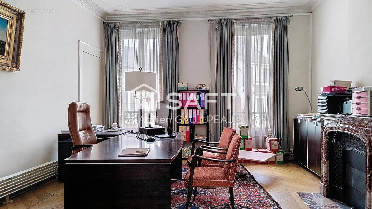 Photo 1 - Appartement à PARIS-8E