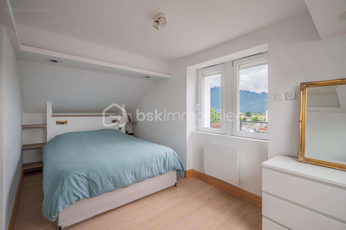 Appartement à AIX-LES-BAINS