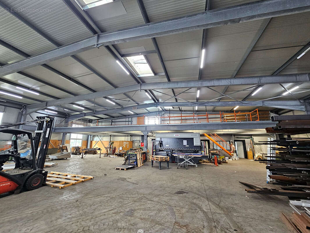 À vendre - site industriel premium de 2 142 m² - un outil de travail prêt à l'emploi ! - photo 2