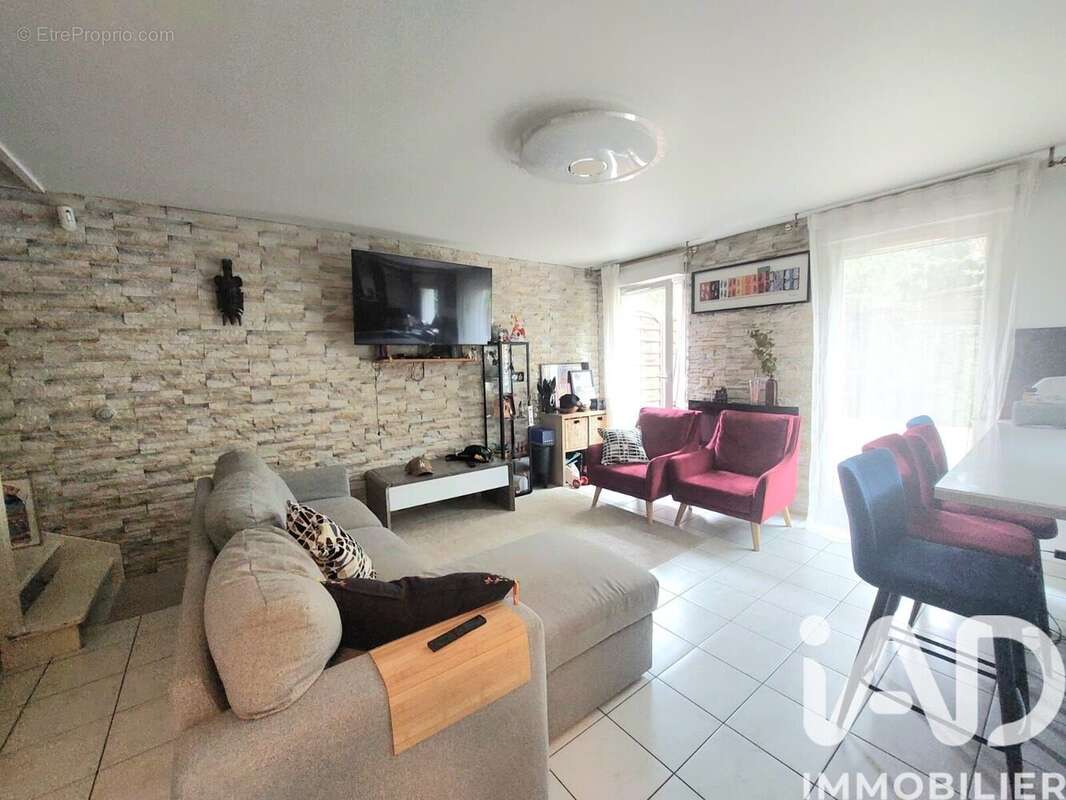 Appartement 77 m² à Villepinte  - photo 4