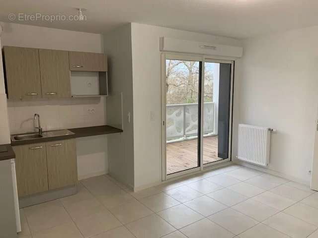 Appartement T2 de 42.50m² à Lormont 33310 - photo 2
