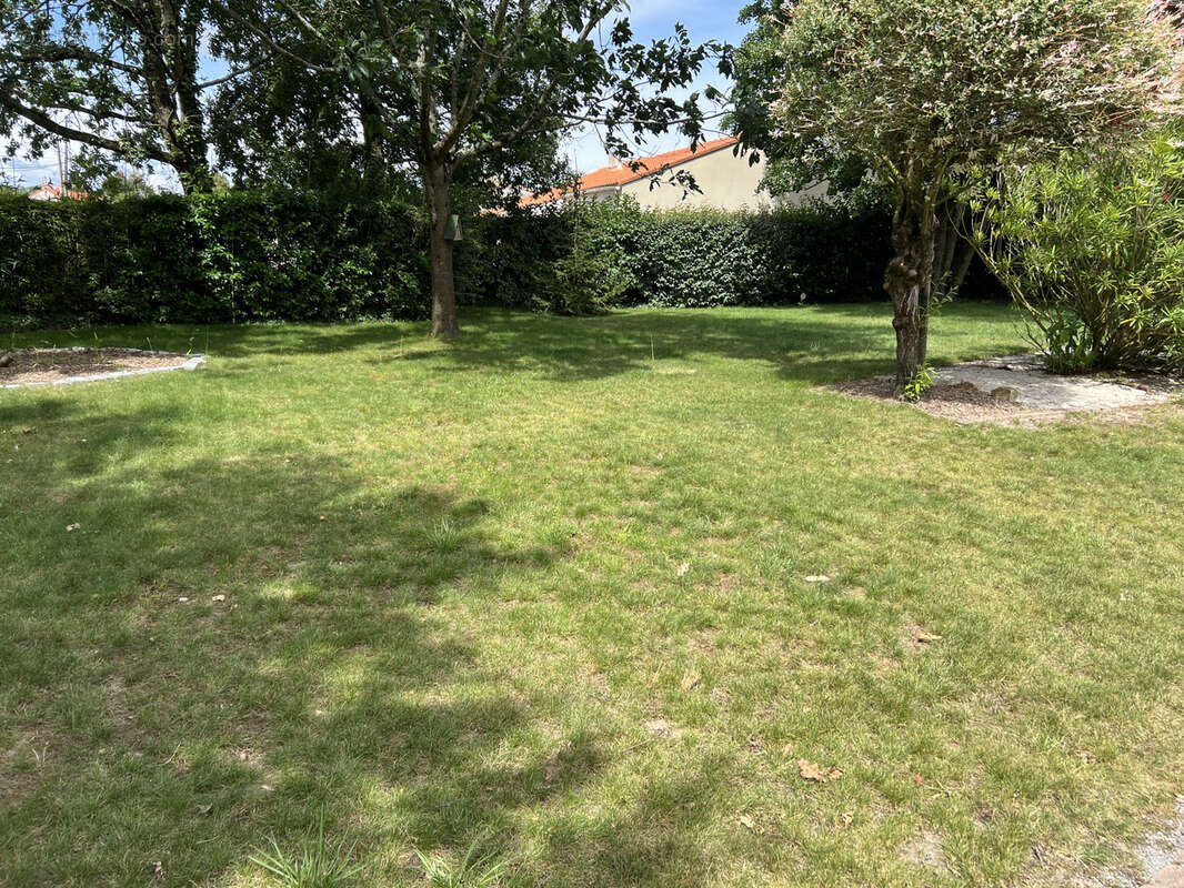 Terrain à ARTHON-EN-RETZ