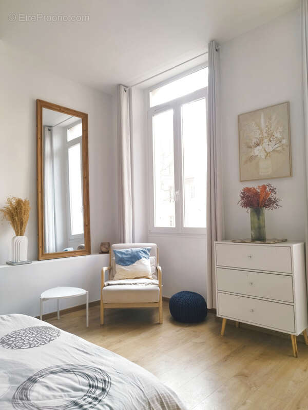 Appartement à MARSEILLE-6E