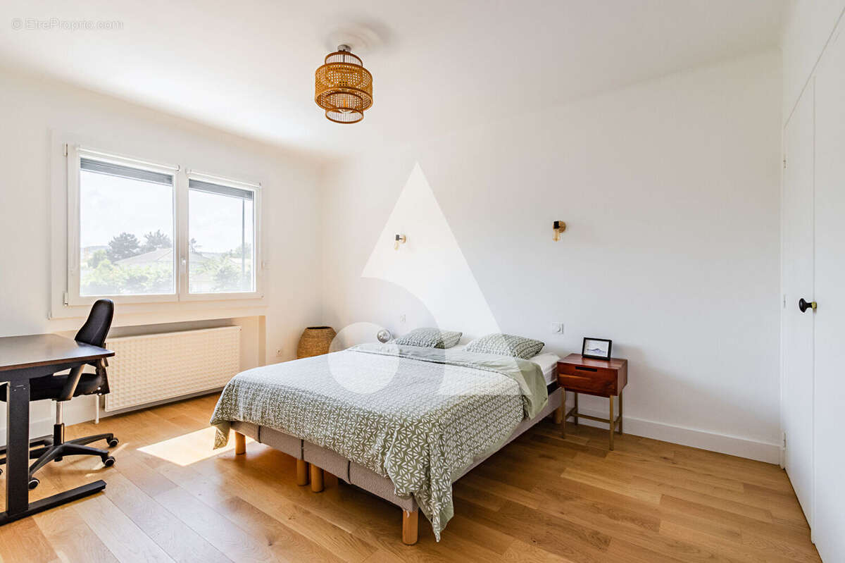 Maison à CHAZAY-D&#039;AZERGUES