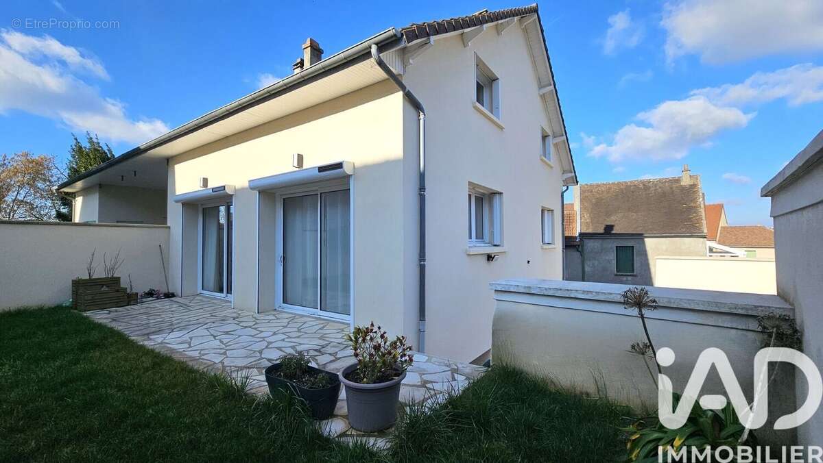 Photo 2 - Maison à ORGEVAL