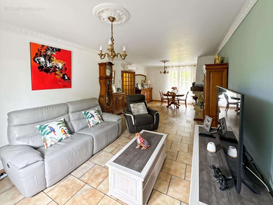 Maison à MONTREM