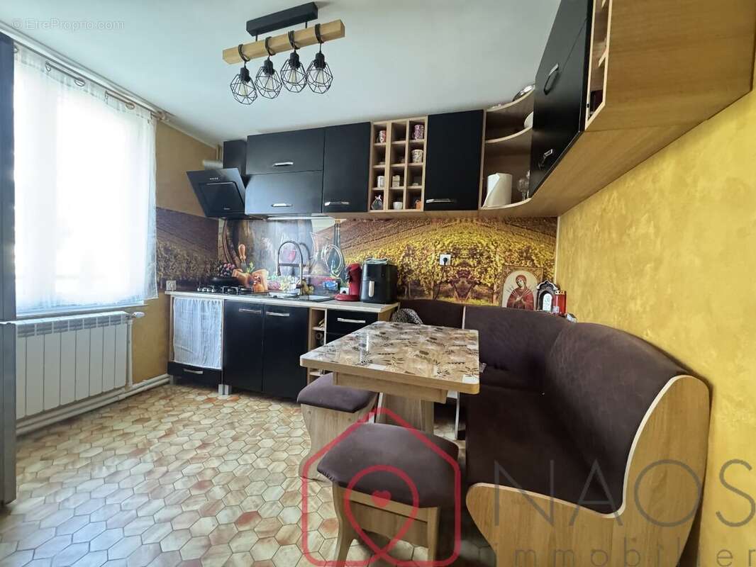 Maison de ville rénovée de 119 m²  À deux pas du centre-ville de Pontivy 212000 FAI - photo 4