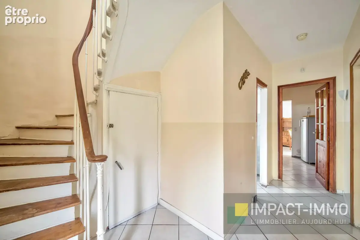Maison spacieuse avec 5 chambres et jardin - photo 8