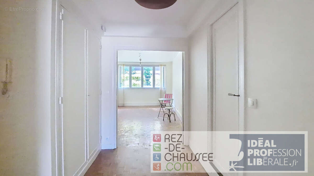 Mairie de montreuil appartement 3 pieces - photo 2