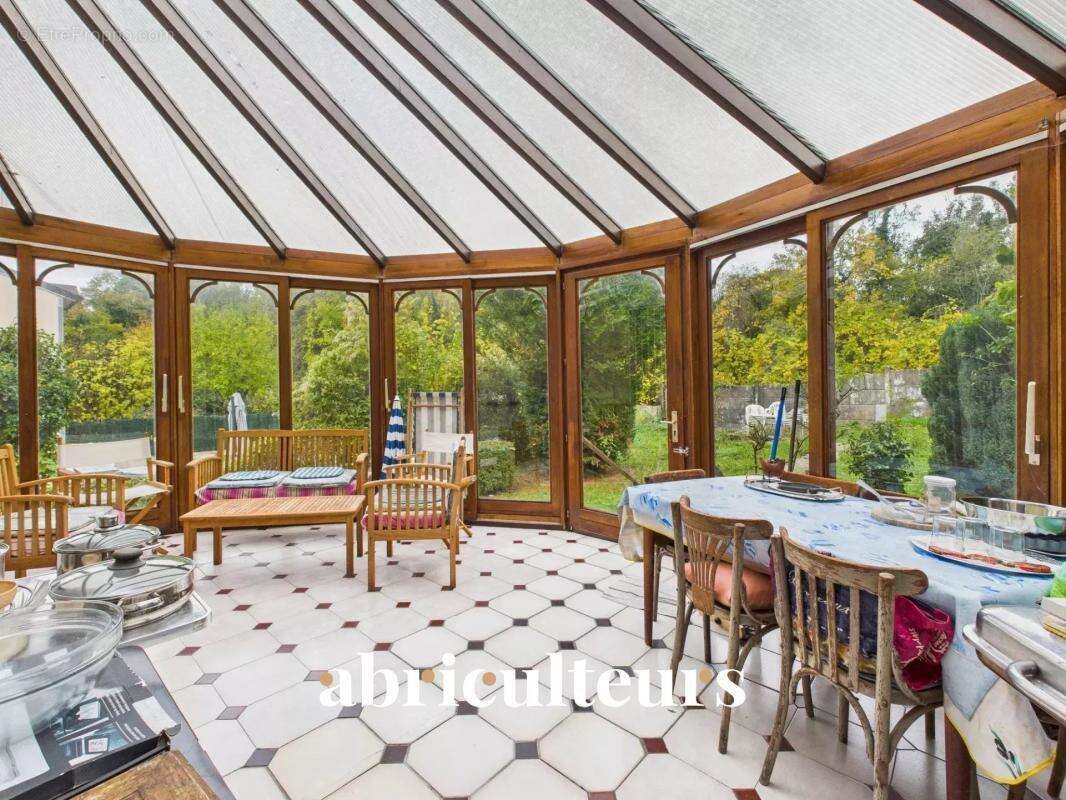 Appartement à VILLEMOMBLE